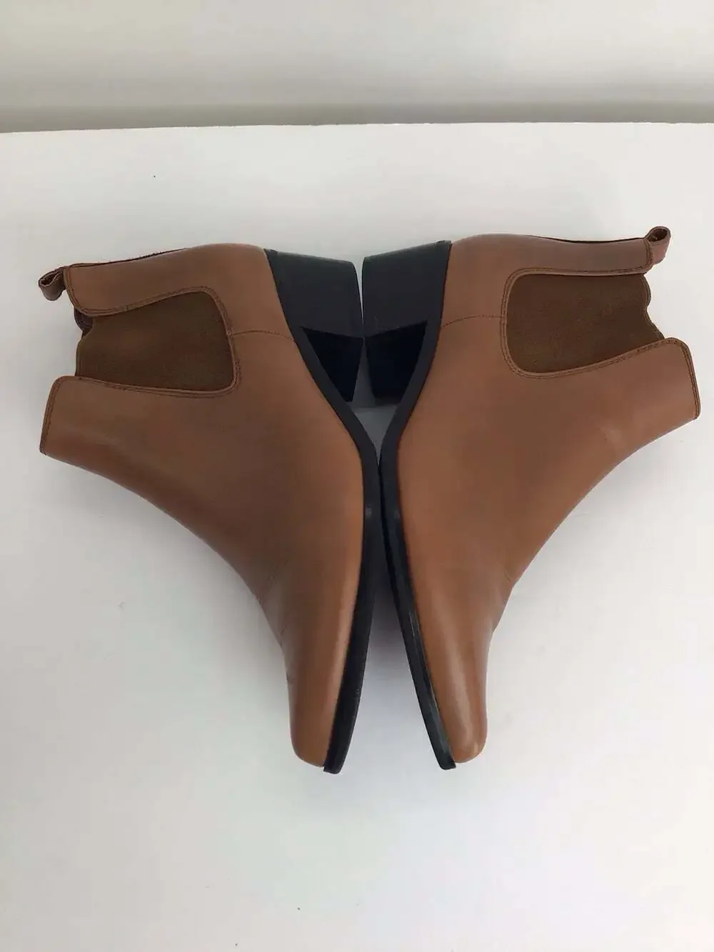 Blondo Emilia Leather Waterproof Chelsea Ankle Boots Pointed Toe Carmel Size 8